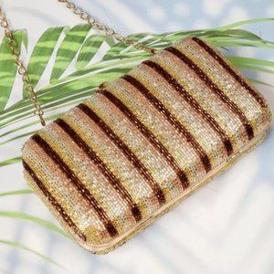 Clutchstory_in : your go-to stop for arm candies